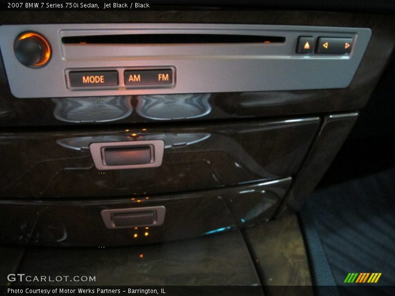 Jet Black / Black 2007 BMW 7 Series 750i Sedan