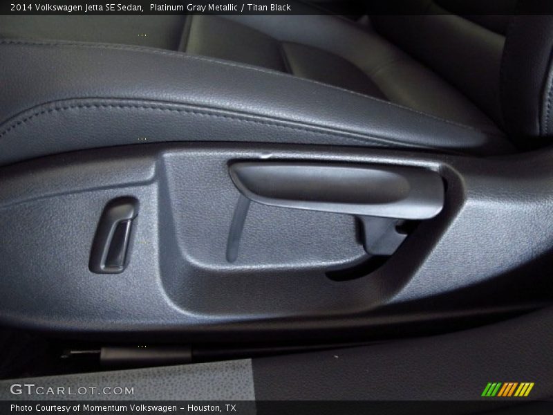 Platinum Gray Metallic / Titan Black 2014 Volkswagen Jetta SE Sedan