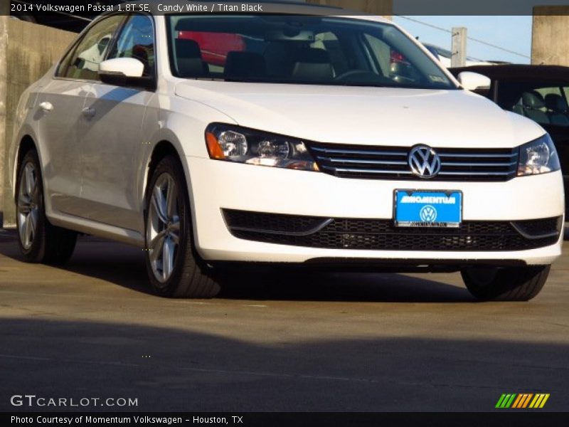 Candy White / Titan Black 2014 Volkswagen Passat 1.8T SE