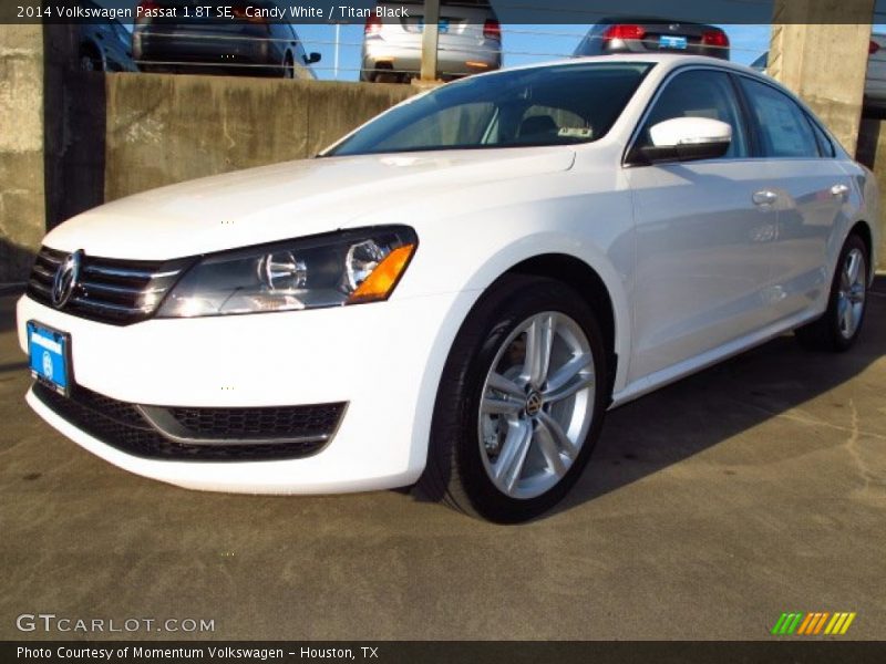 Candy White / Titan Black 2014 Volkswagen Passat 1.8T SE