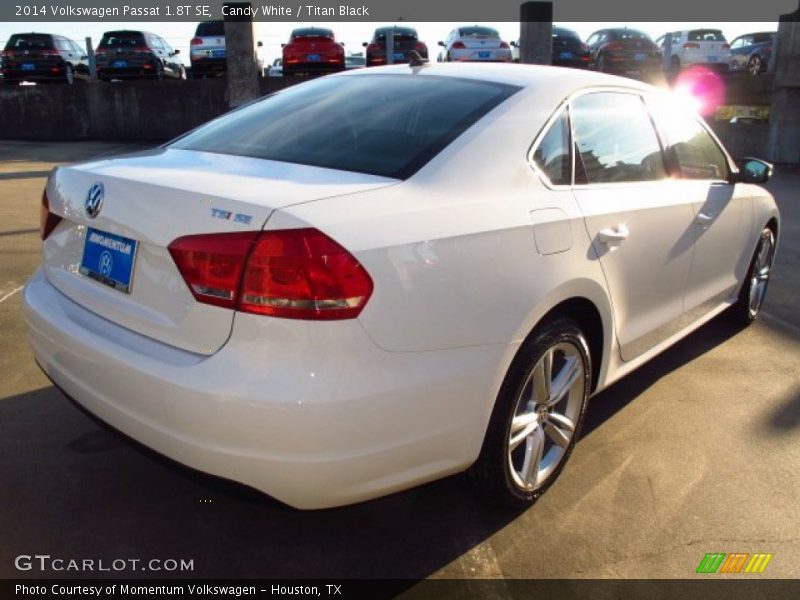 Candy White / Titan Black 2014 Volkswagen Passat 1.8T SE