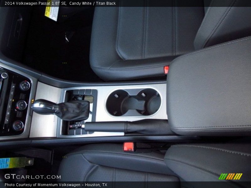 Candy White / Titan Black 2014 Volkswagen Passat 1.8T SE