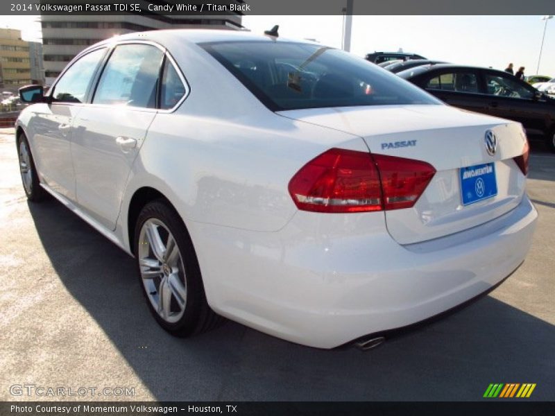 Candy White / Titan Black 2014 Volkswagen Passat TDI SE