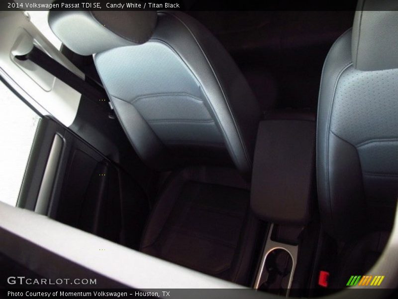 Candy White / Titan Black 2014 Volkswagen Passat TDI SE