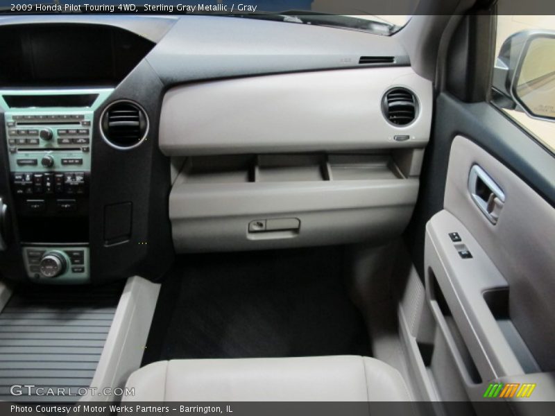 Sterling Gray Metallic / Gray 2009 Honda Pilot Touring 4WD