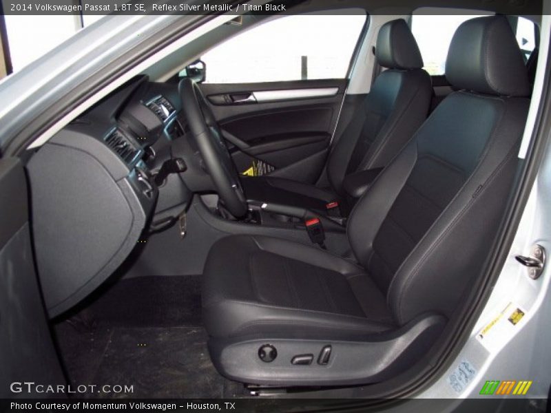 Reflex Silver Metallic / Titan Black 2014 Volkswagen Passat 1.8T SE