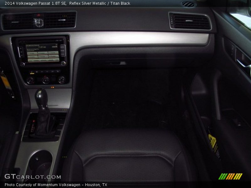 Reflex Silver Metallic / Titan Black 2014 Volkswagen Passat 1.8T SE