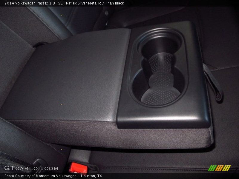 Reflex Silver Metallic / Titan Black 2014 Volkswagen Passat 1.8T SE