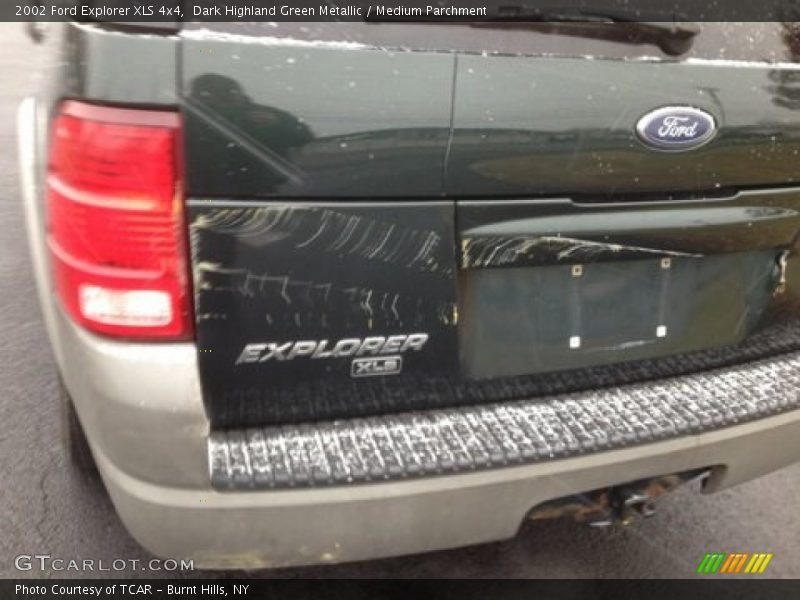 Dark Highland Green Metallic / Medium Parchment 2002 Ford Explorer XLS 4x4