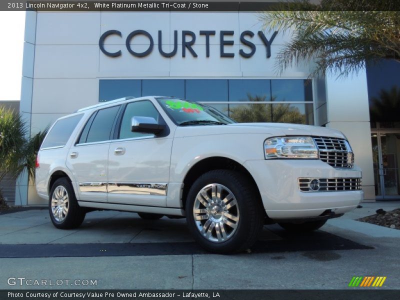 White Platinum Metallic Tri-Coat / Stone 2013 Lincoln Navigator 4x2
