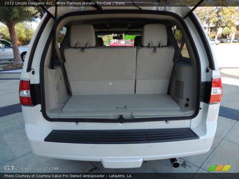 White Platinum Metallic Tri-Coat / Stone 2013 Lincoln Navigator 4x2