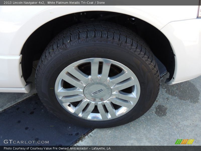 White Platinum Metallic Tri-Coat / Stone 2013 Lincoln Navigator 4x2