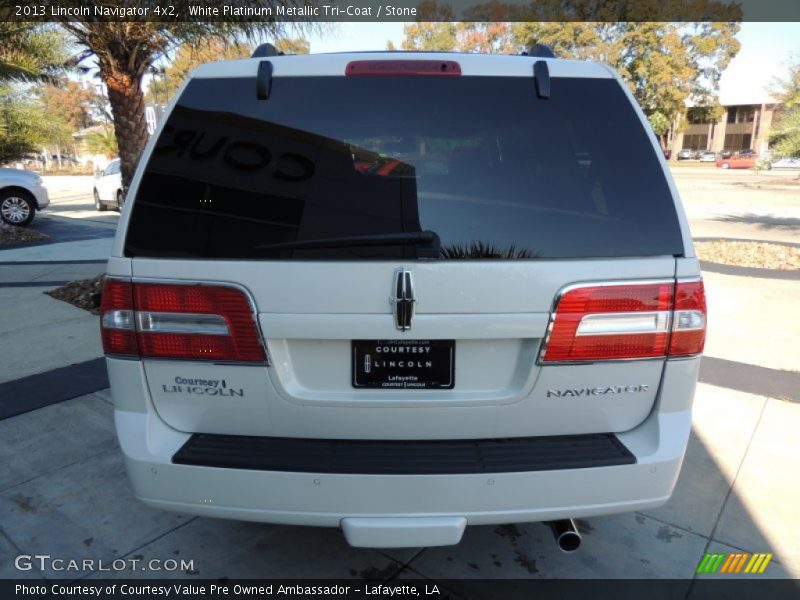 White Platinum Metallic Tri-Coat / Stone 2013 Lincoln Navigator 4x2