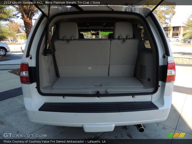 White Platinum Metallic Tri-Coat / Stone 2013 Lincoln Navigator 4x2