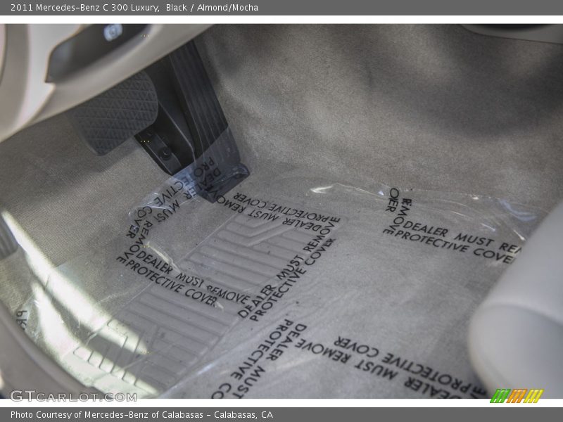 Black / Almond/Mocha 2011 Mercedes-Benz C 300 Luxury