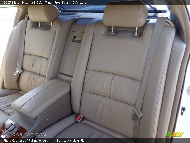 Winter Frost Pearl / Cafe Latte 2005 Nissan Maxima 3.5 SL
