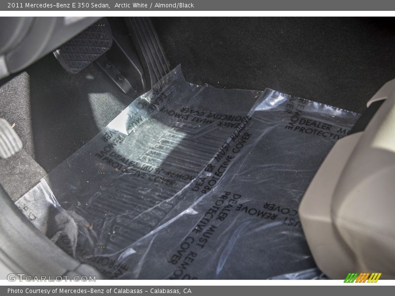 Arctic White / Almond/Black 2011 Mercedes-Benz E 350 Sedan