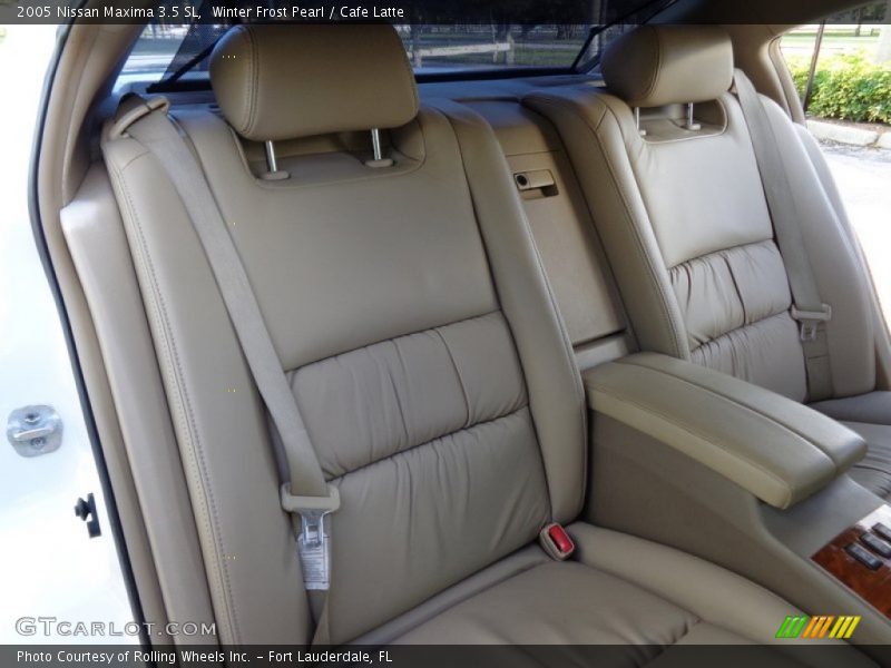 Winter Frost Pearl / Cafe Latte 2005 Nissan Maxima 3.5 SL