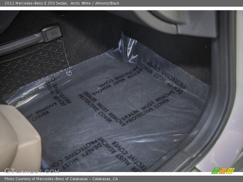 Arctic White / Almond/Black 2011 Mercedes-Benz E 350 Sedan