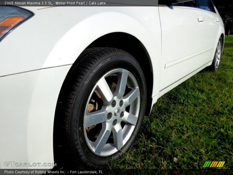 Winter Frost Pearl / Cafe Latte 2005 Nissan Maxima 3.5 SL