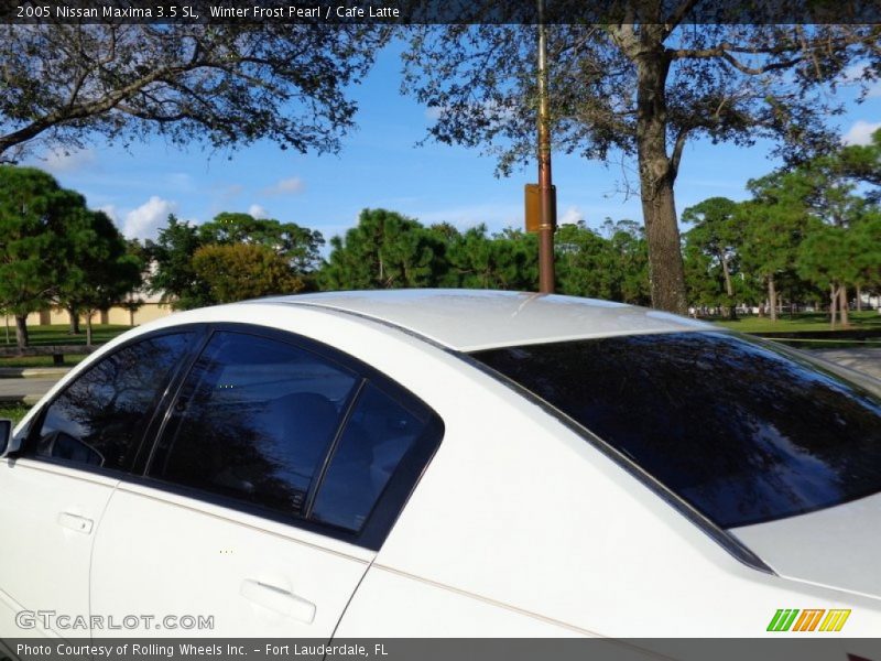 Winter Frost Pearl / Cafe Latte 2005 Nissan Maxima 3.5 SL