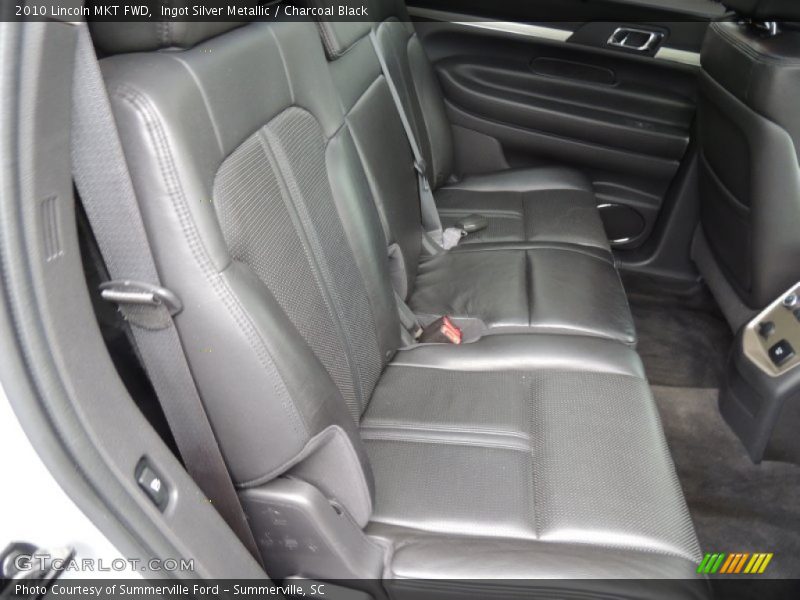 Ingot Silver Metallic / Charcoal Black 2010 Lincoln MKT FWD