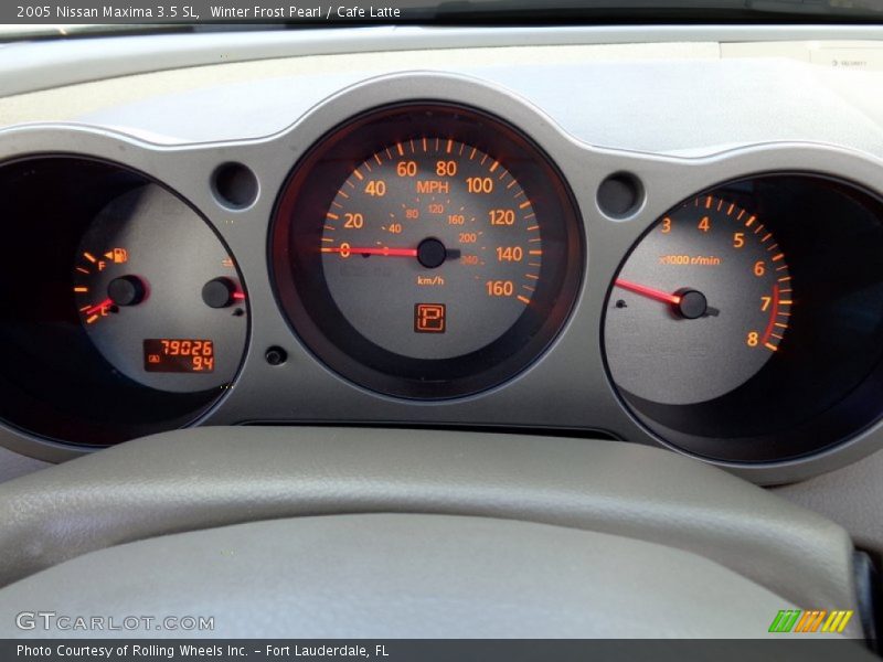 Winter Frost Pearl / Cafe Latte 2005 Nissan Maxima 3.5 SL