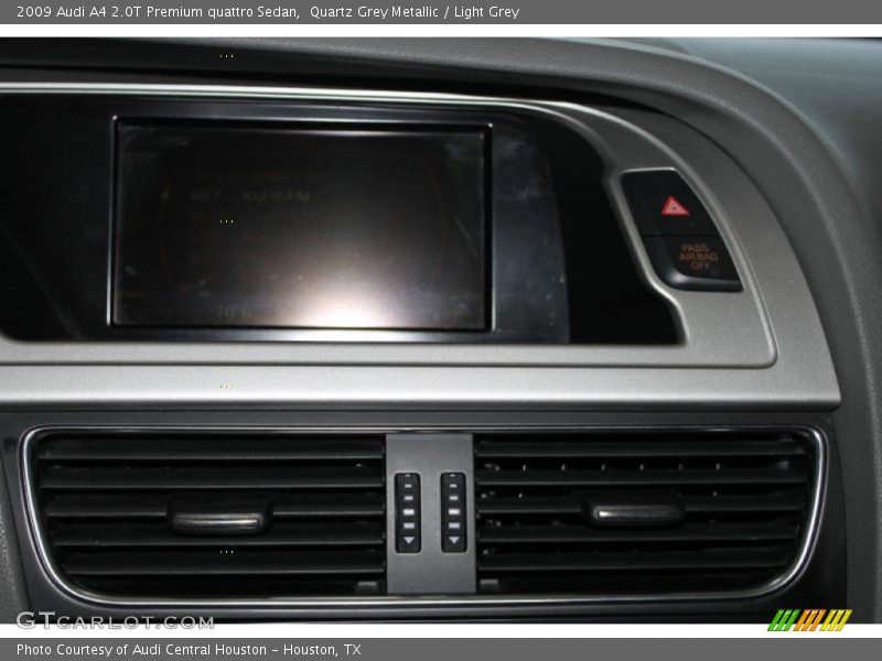 Quartz Grey Metallic / Light Grey 2009 Audi A4 2.0T Premium quattro Sedan