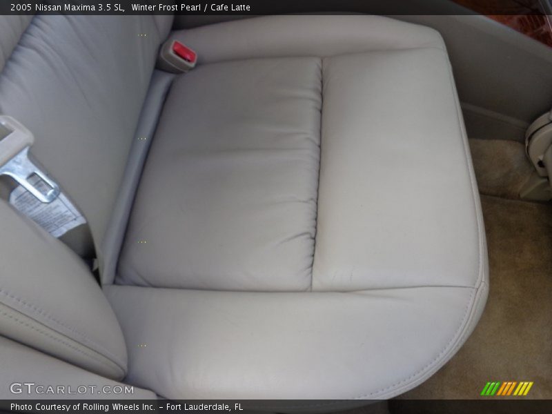 Winter Frost Pearl / Cafe Latte 2005 Nissan Maxima 3.5 SL