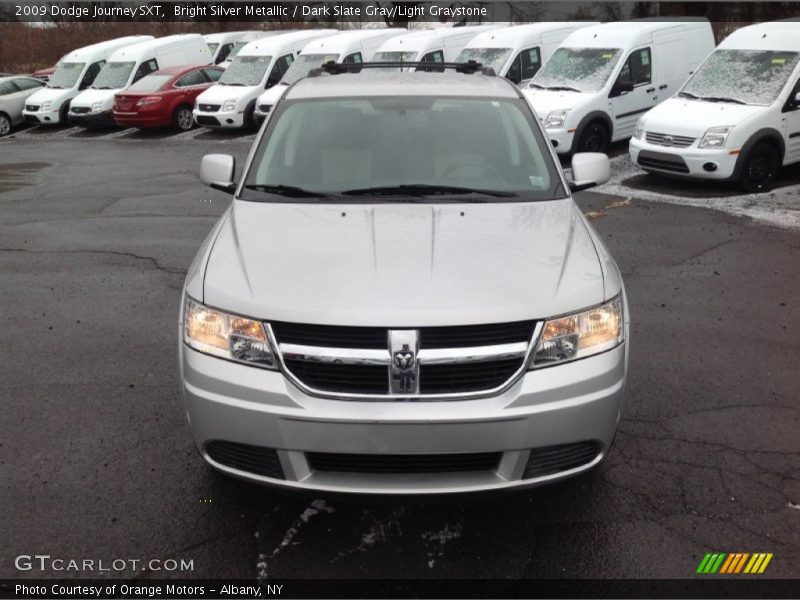 Bright Silver Metallic / Dark Slate Gray/Light Graystone 2009 Dodge Journey SXT
