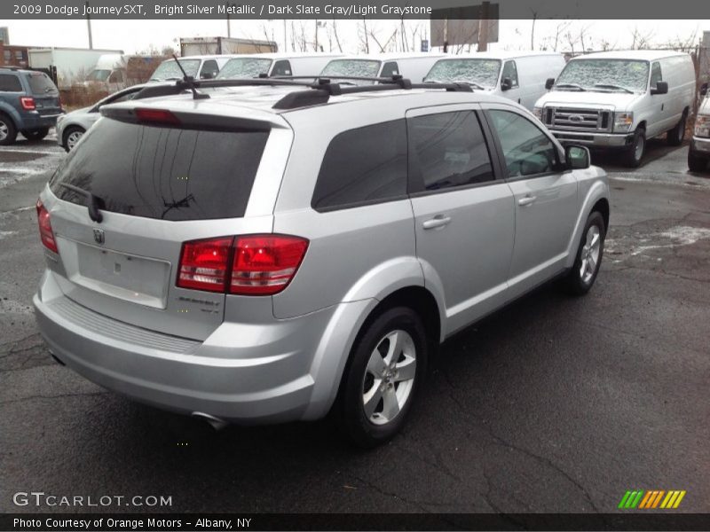 Bright Silver Metallic / Dark Slate Gray/Light Graystone 2009 Dodge Journey SXT