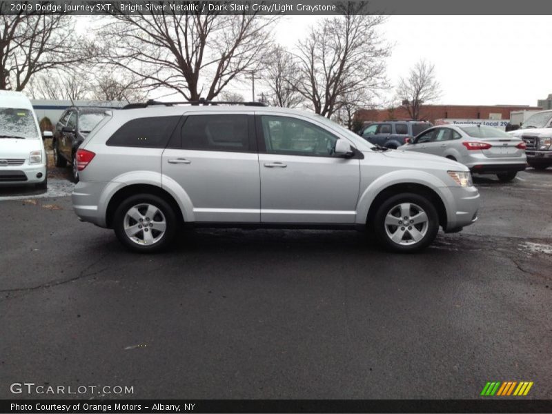 Bright Silver Metallic / Dark Slate Gray/Light Graystone 2009 Dodge Journey SXT