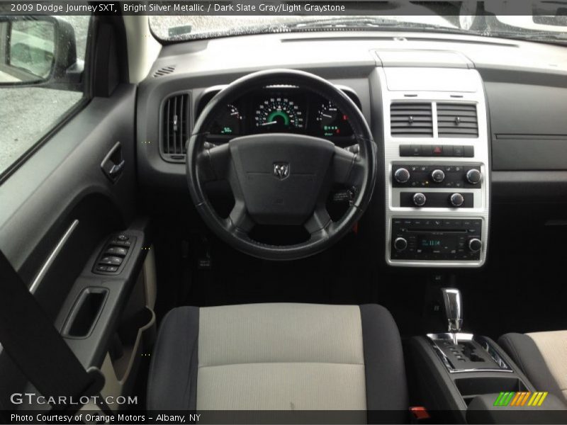 Bright Silver Metallic / Dark Slate Gray/Light Graystone 2009 Dodge Journey SXT