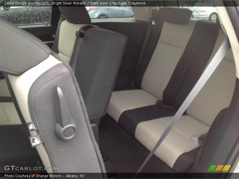 Bright Silver Metallic / Dark Slate Gray/Light Graystone 2009 Dodge Journey SXT