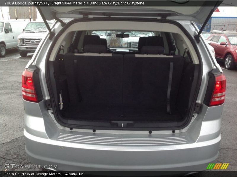 Bright Silver Metallic / Dark Slate Gray/Light Graystone 2009 Dodge Journey SXT