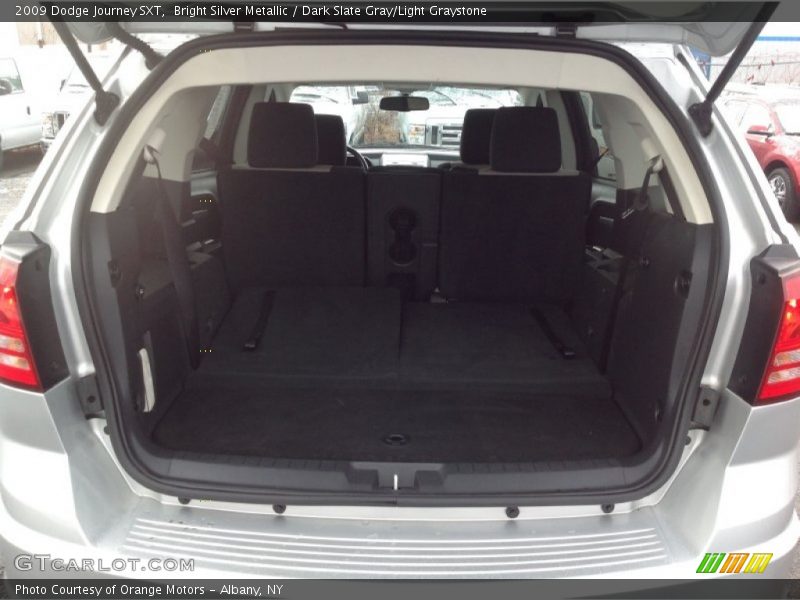 Bright Silver Metallic / Dark Slate Gray/Light Graystone 2009 Dodge Journey SXT