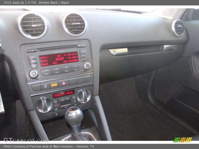 Brilliant Black / Black 2011 Audi A3 2.0 TDI