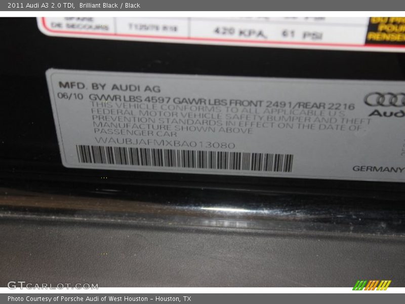 Brilliant Black / Black 2011 Audi A3 2.0 TDI