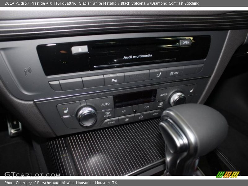 Controls of 2014 S7 Prestige 4.0 TFSI quattro