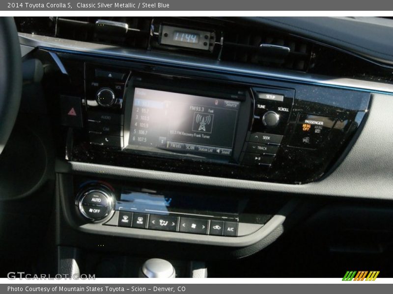 Classic Silver Metallic / Steel Blue 2014 Toyota Corolla S