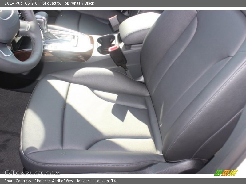 Ibis White / Black 2014 Audi Q5 2.0 TFSI quattro