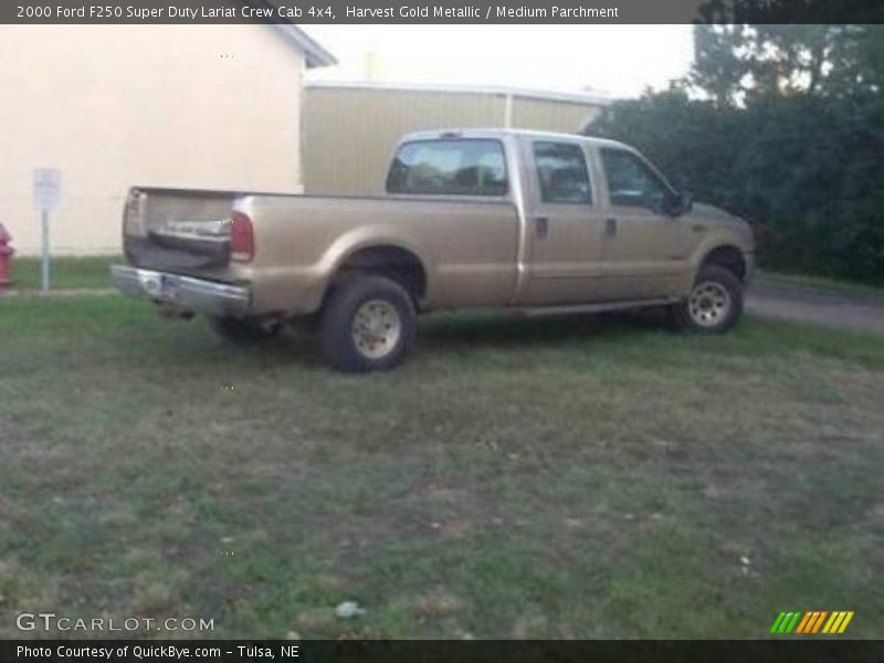Harvest Gold Metallic / Medium Parchment 2000 Ford F250 Super Duty Lariat Crew Cab 4x4
