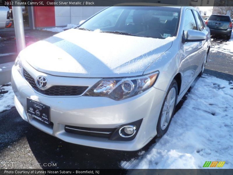 Classic Silver Metallic / Black 2012 Toyota Camry SE