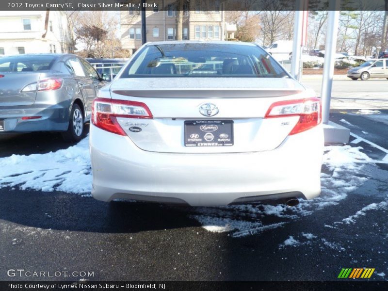 Classic Silver Metallic / Black 2012 Toyota Camry SE