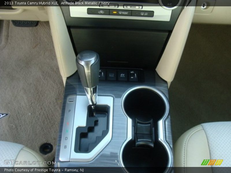 Attitude Black Metallic / Ivory 2013 Toyota Camry Hybrid XLE