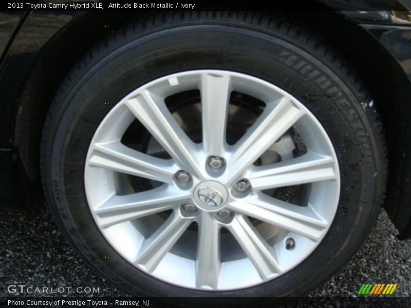 Attitude Black Metallic / Ivory 2013 Toyota Camry Hybrid XLE