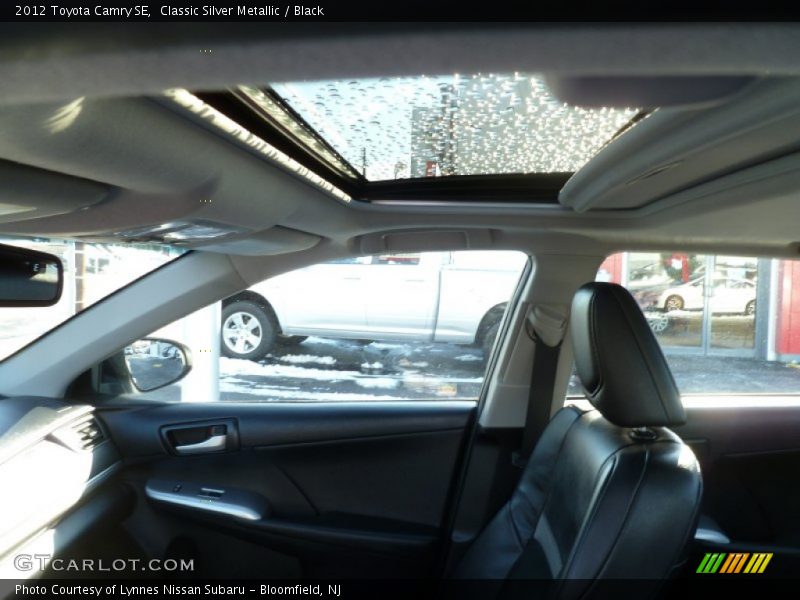 Classic Silver Metallic / Black 2012 Toyota Camry SE