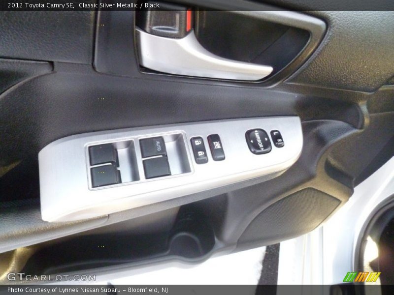 Classic Silver Metallic / Black 2012 Toyota Camry SE