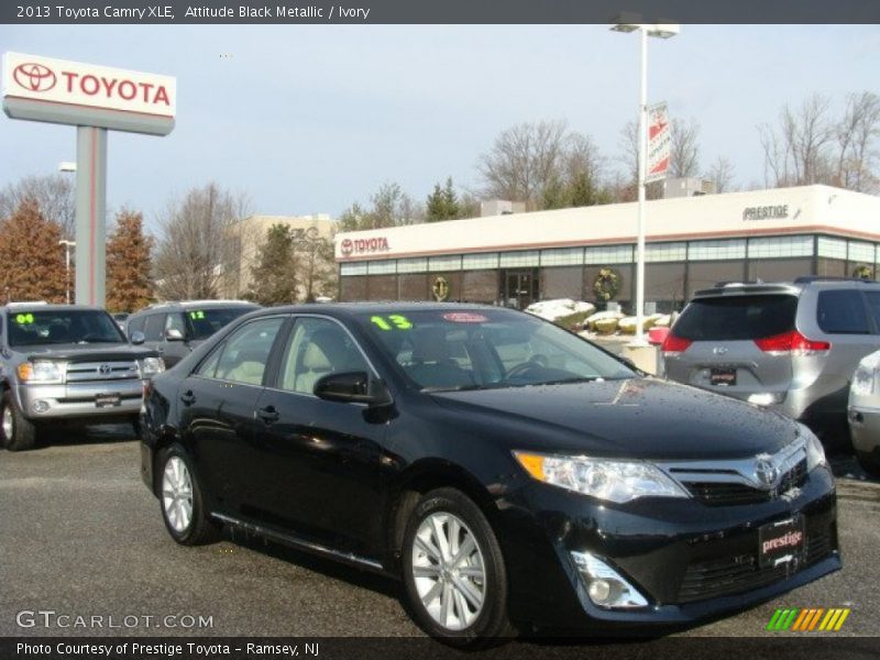 Attitude Black Metallic / Ivory 2013 Toyota Camry XLE