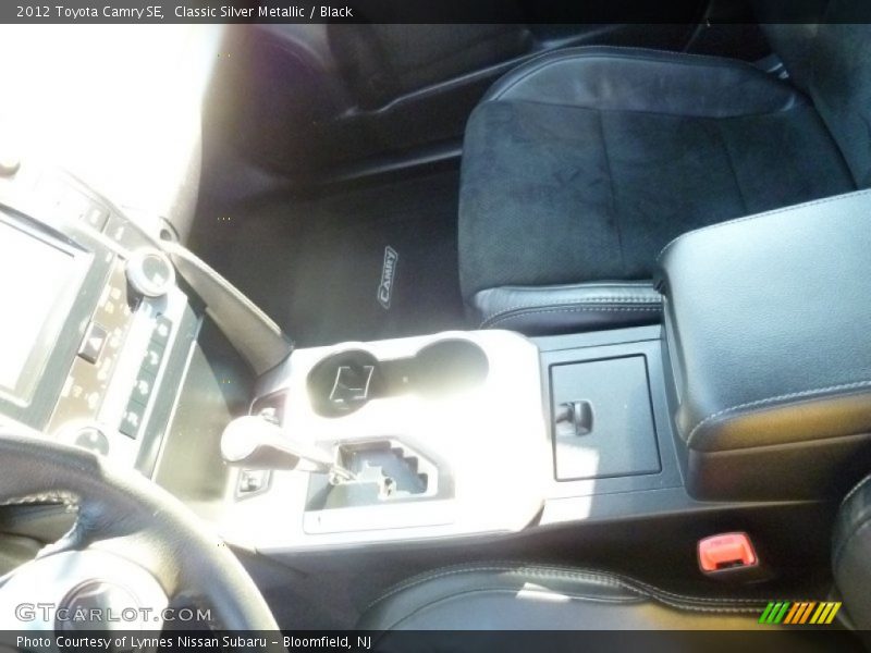 Classic Silver Metallic / Black 2012 Toyota Camry SE